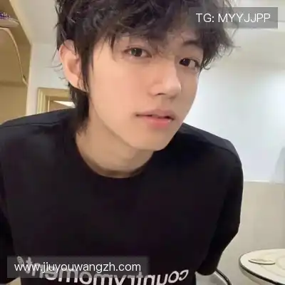 尚烁翌